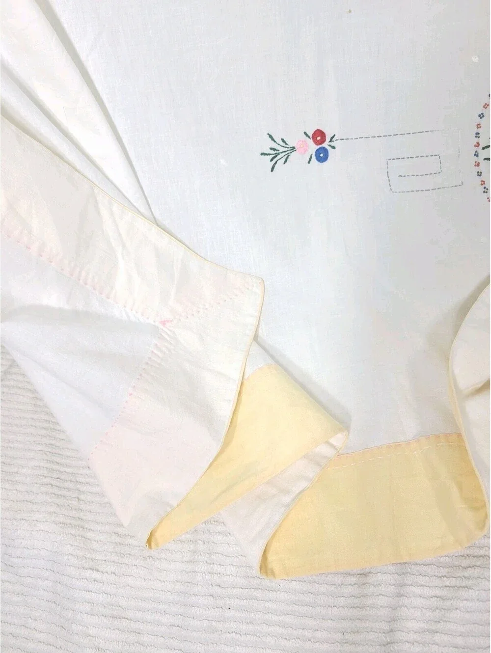 Vintage 1940s Tablecloth Hand Embroidered Art Deco 100% Cotton Summer Quilt Ooak